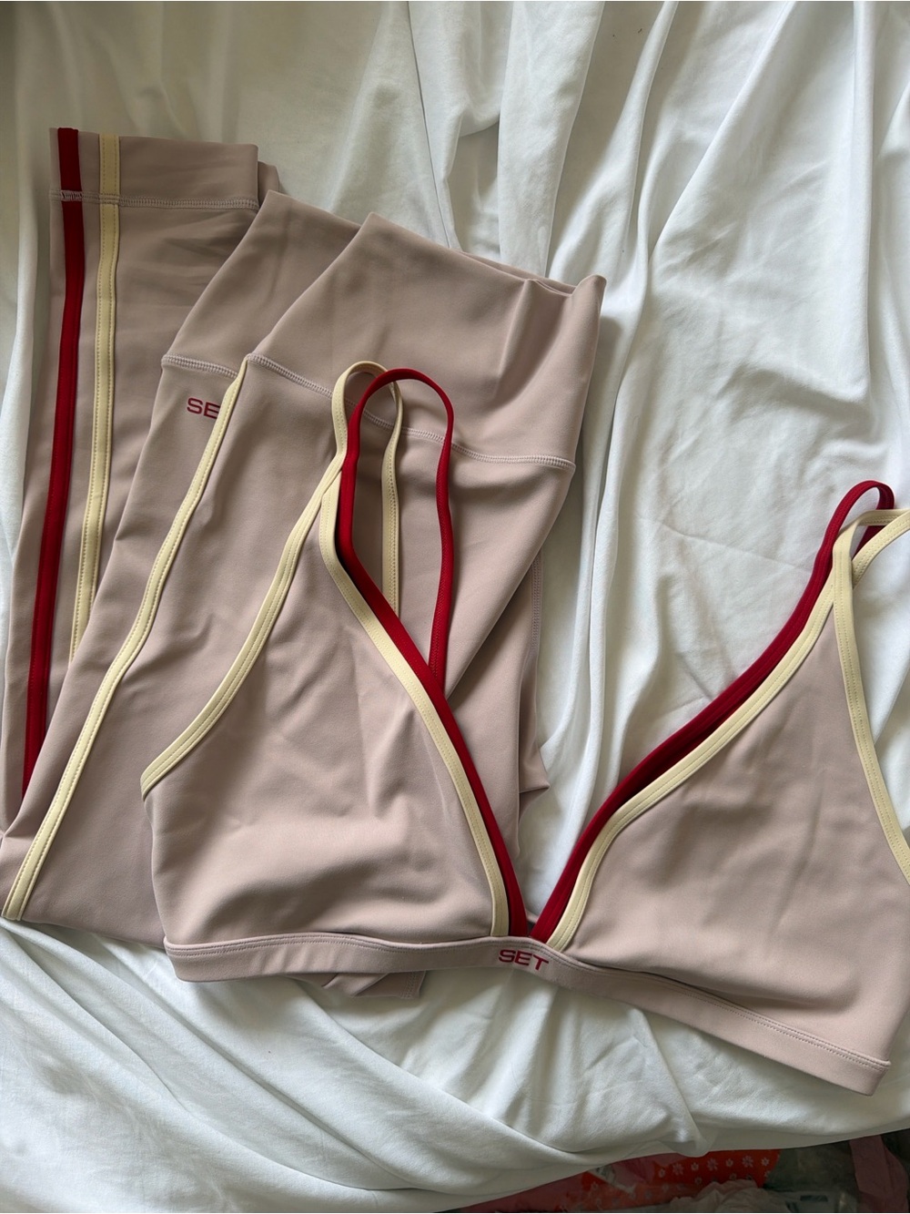SET Active Sonnet Bra and Leggings Set
